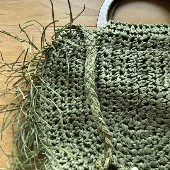 Melie Bianco Green Straw Woven Bag - Picture 2 of 4